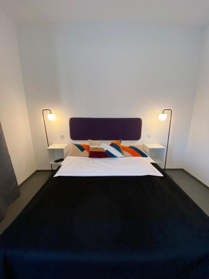 Dolac Apartment *
